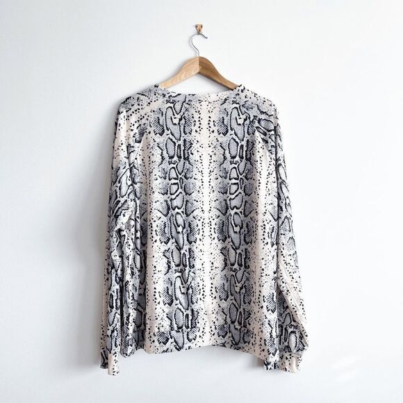 Misslook Women's White Snake Skin Crew Neck Pullover Top Size 3XL - Picture 2 of 8